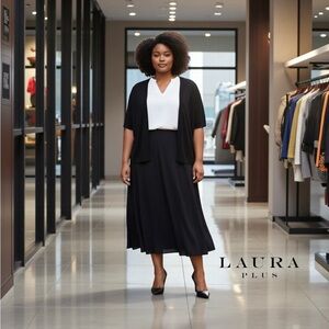 Laura Plus 14+ / Plus Size Black Open Front Short Sleeve Cardigan / 3X